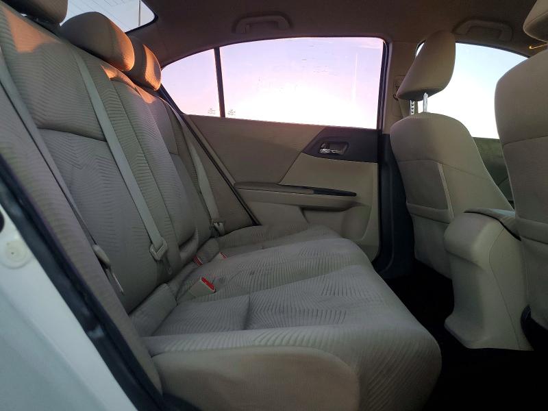 Photo 10 from auction – 2016 HONDA ACCORD with VIN 1HGCR2F38GA191799
