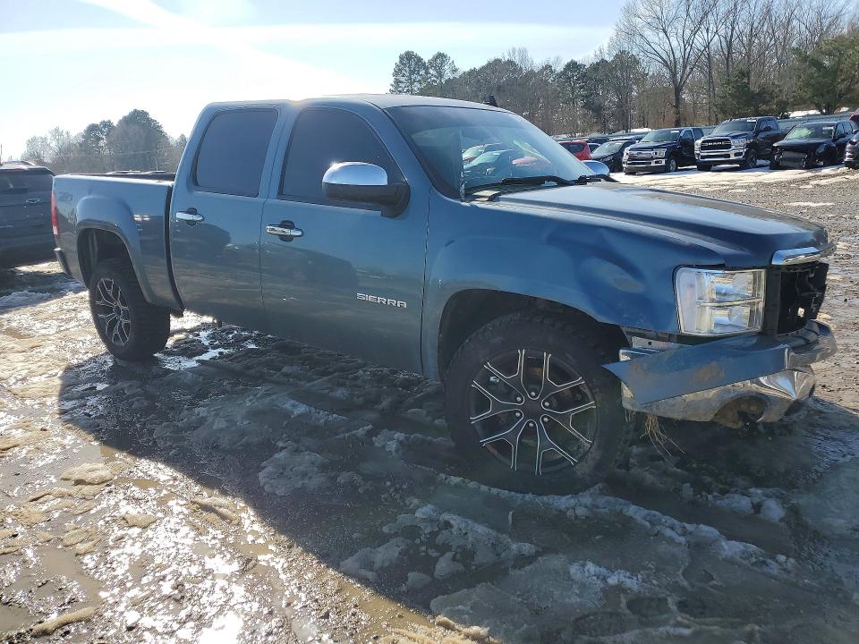 Фото 4 с аукциона – 2011 GMC SIERRA с VIN 3GTP2VE33BG268516