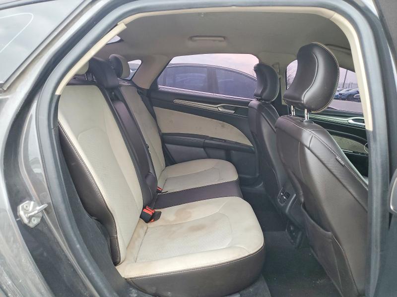 Photo 10 from auction – 2019 FORD FUSION with VIN 3FA6P0HD1KR282378