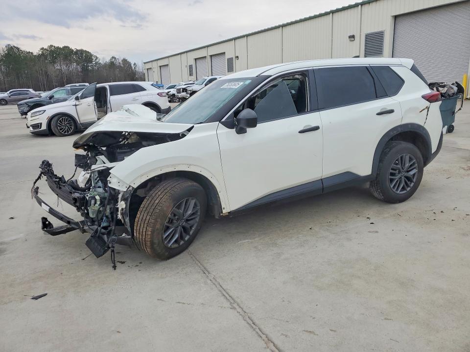 Photo 1 from auction – 2022 NISSAN ROGUE with VIN 5N1BT3AA5NC704074