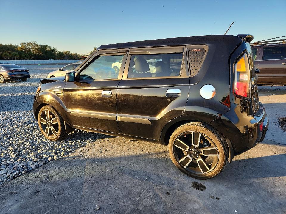 Foto 2 de la subasta – 2010 KIA SOUL + con VIN KNDJT2A22A7126943