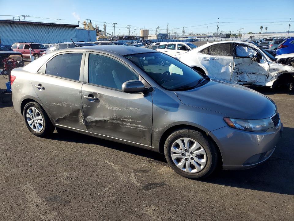 Photo 4 from auction – 2012 KIA FORTE EX with VIN KNAFU4A21C5601184