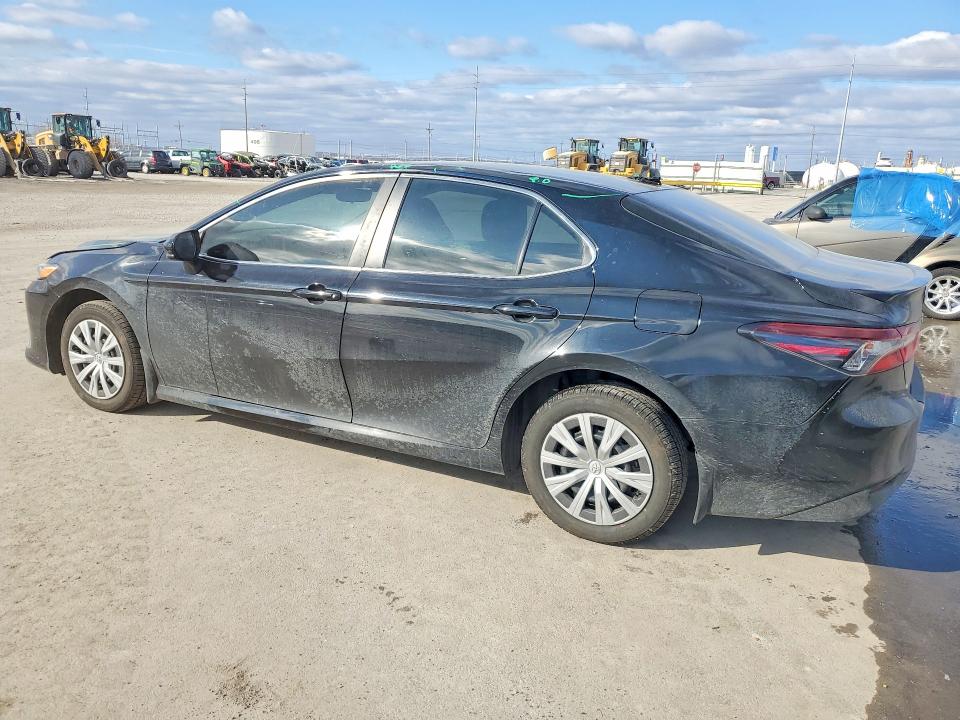 Photo 2 from auction – 2023 TOYOTA CAMRY with VIN 4T1C31AK4PU602649