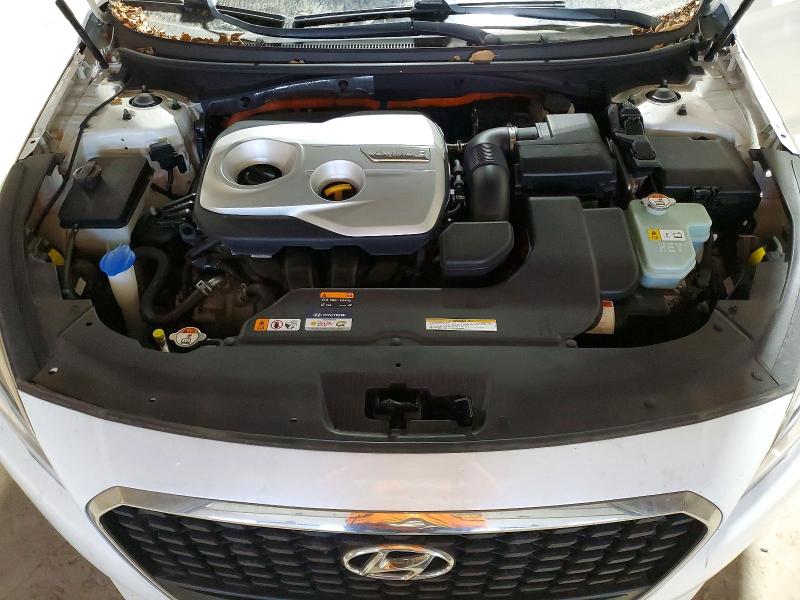 Photo 11 from auction – 2017 HYUNDAI SONATA HYB with VIN KMHE34L16HA044711