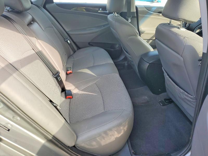 Photo 10 from auction – 2014 HYUNDAI SONATA SE with VIN 5NPEC4AC5EH835163