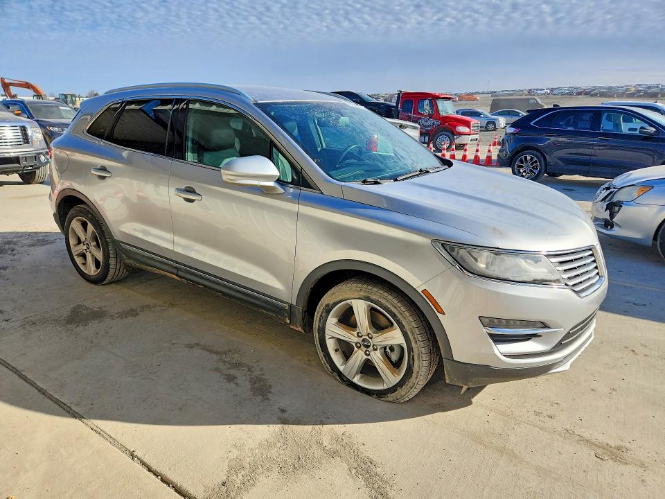 Photo 4 from auction – 2017 LINCOLN MKC with VIN 5LMCJ1C94HUL68639