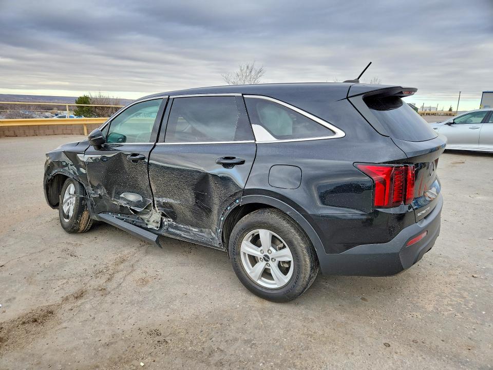 Photo 2 from auction – 2023 KIA SORENTO with VIN 5XYRG4LC2PG234399