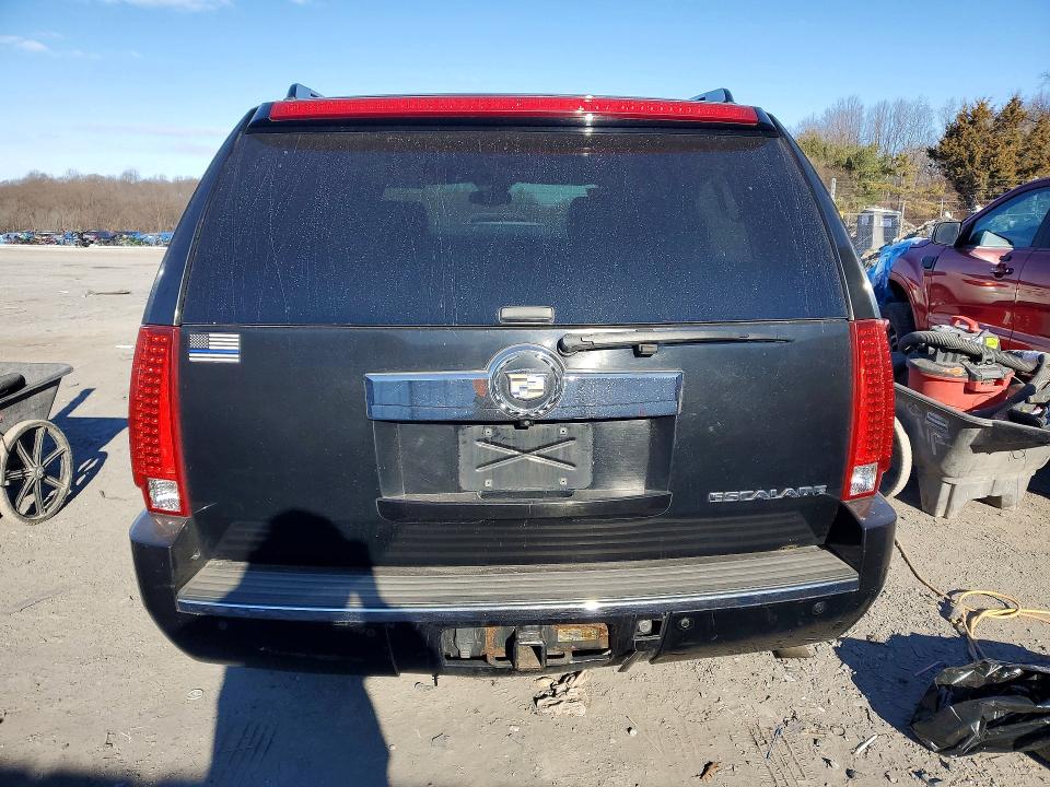 Photo 6 from auction – 2008 CADILLAC ESCALADE with VIN 1GYFK63808R240983