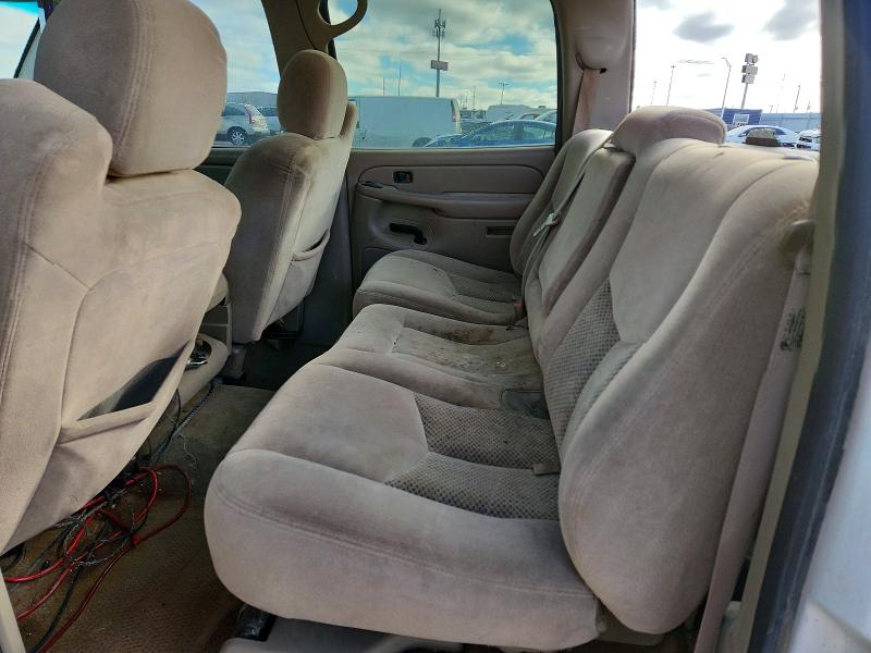 Photo 10 from auction – 2004 CHEVROLET SILVERADO with VIN 2GCEK13TX41423187