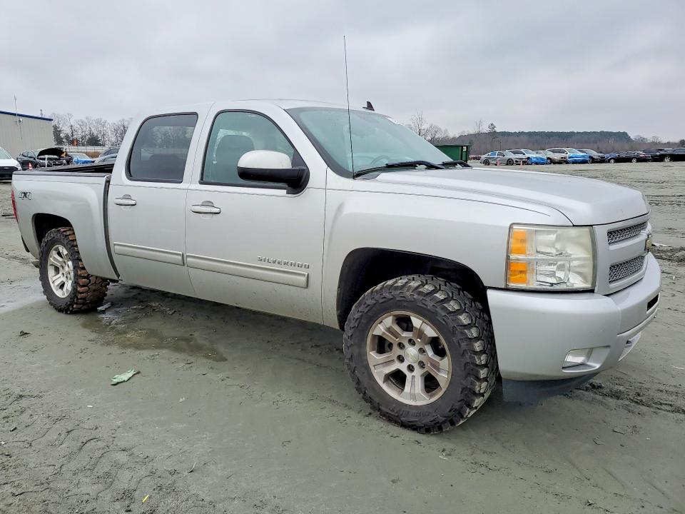 Photo 4 from auction – 2011 CHEVROLET SILVERADO with VIN 3GCPKSE38BG138634