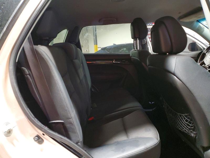 Photo 11 from auction – 2011 KIA SORENTO with VIN 5XYKT4A17BG106490
