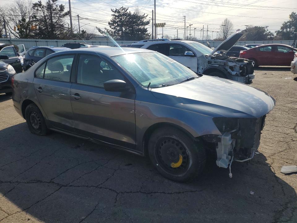 Photo 4 from auction – 2013 VOLKSWAGEN JETTA with VIN 3VW2K7AJ4DM362447