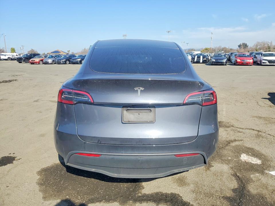 Photo 6 from auction – 2023 TESLA MODEL Y with VIN 7SAYGDED2PF964857