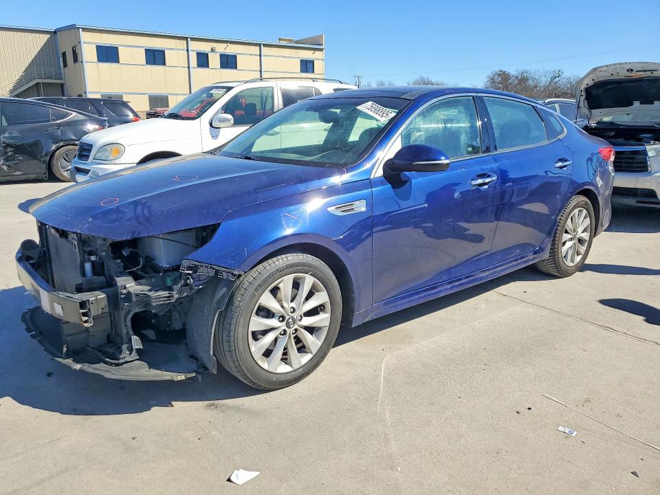 KIA OPTIMA 2017 with VIN 5XXGU4L37HG170429 - Photo from auction