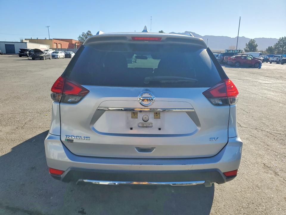 Photo 6 from auction – 2017 NISSAN ROGUE with VIN KNMAT2MT7HP616244