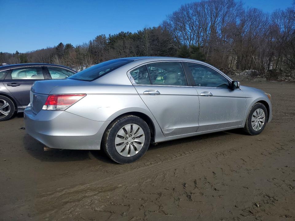Photo 3 from auction – 2010 HONDA ACCORD LX with VIN 1HGCP2F30AA175934