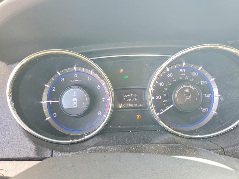 Photo 9 from auction – 2012 HYUNDAI SONATA with VIN 5NPEB4AC7CH483378