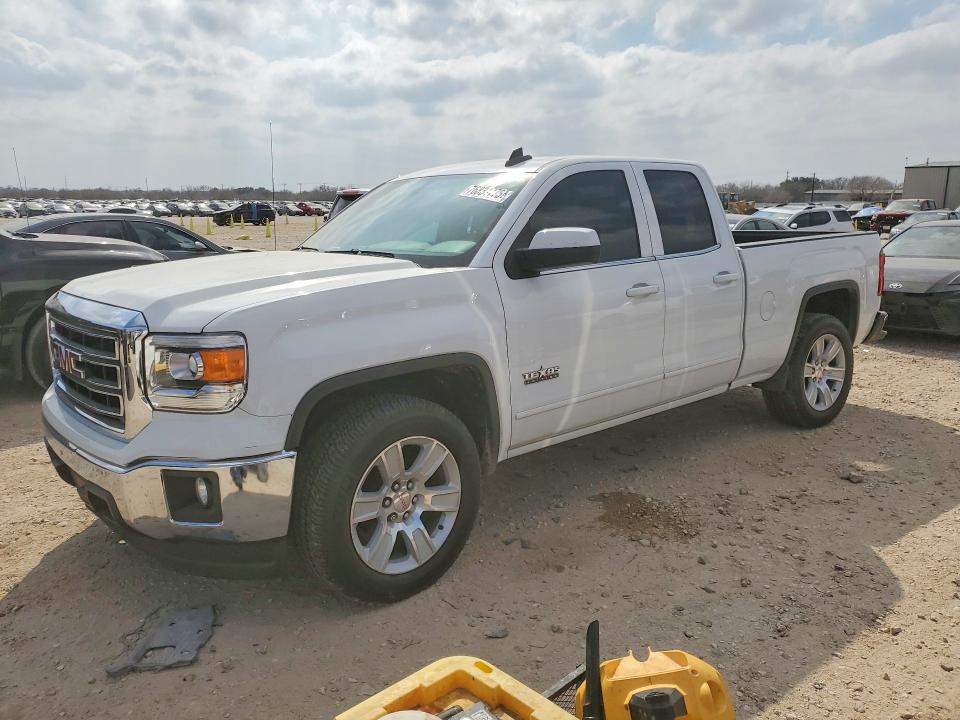 GMC SIERRA 2015 with VIN 1GTR1UEC4FZ357698 - Photo from auction