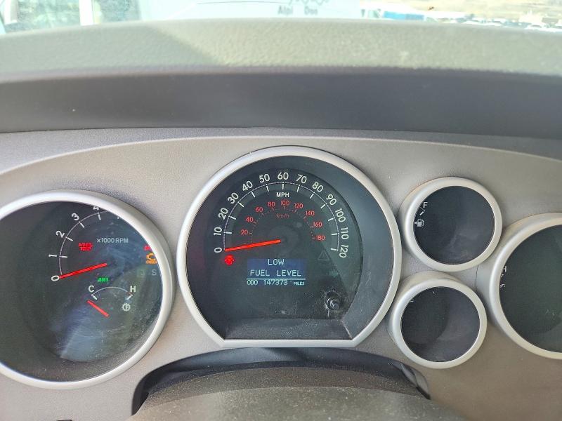 Photo 9 from auction – 2011 TOYOTA TUNDRA with VIN 5TFBW5F10BX186279