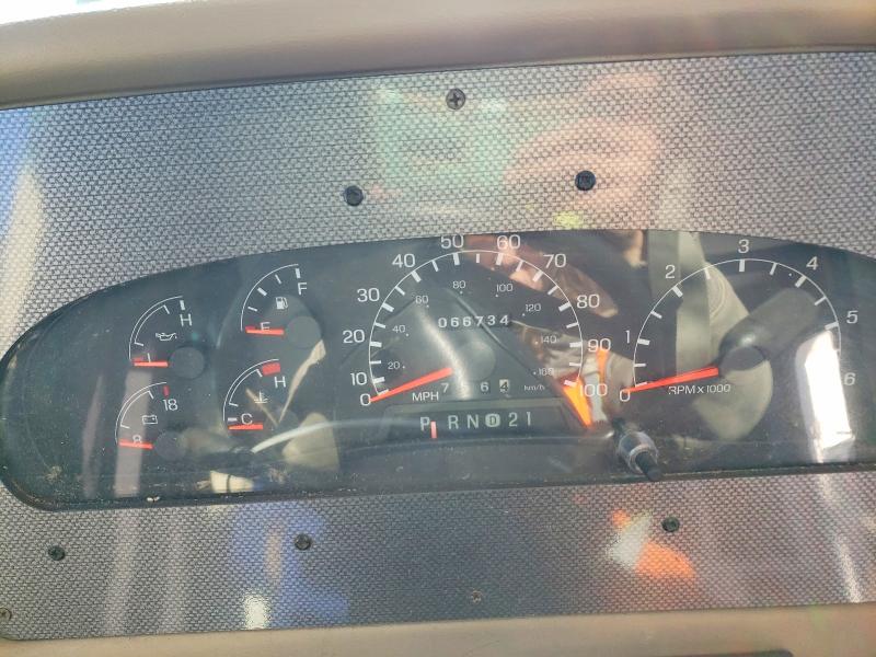 Photo 8 from auction – 2003 FORD F550 with VIN 1FCNF53SX30A05239
