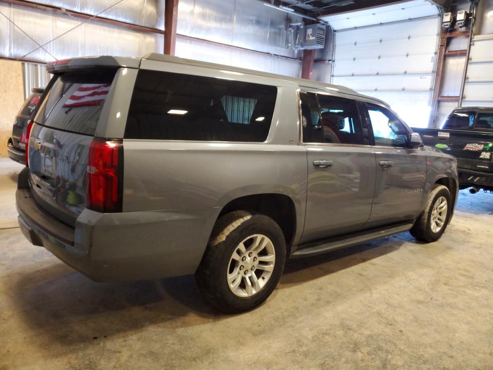 Photo 3 from auction – 2016 CHEVROLET SUBURBAN with VIN 1GNSKHKC9GR366500