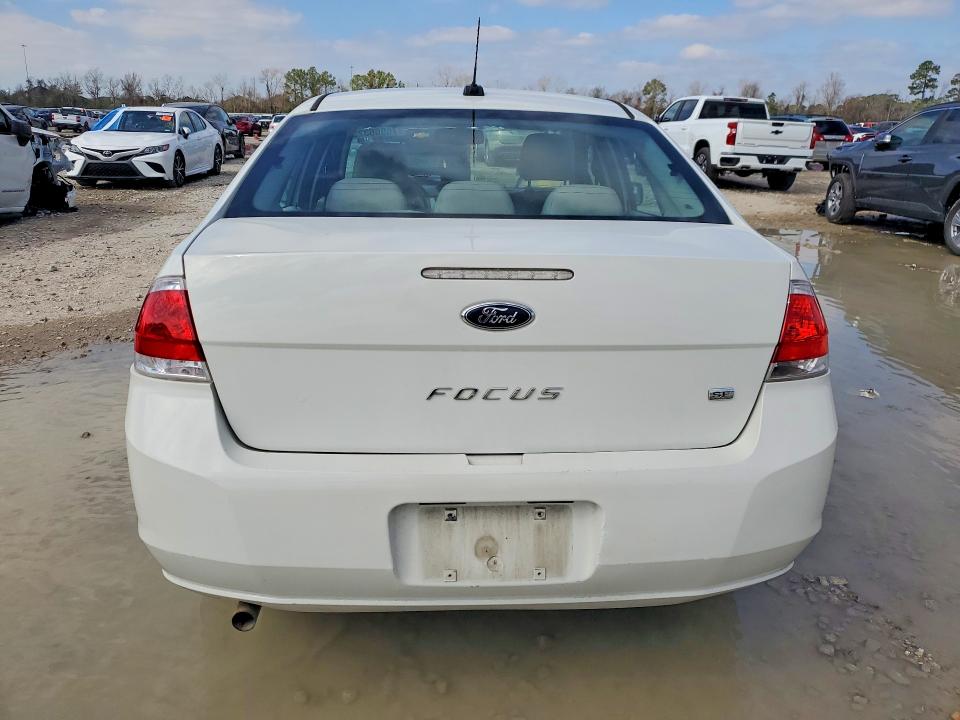 Photo 6 from auction – 2010 FORD FOCUS with VIN 1FAHP3FN7AW135936