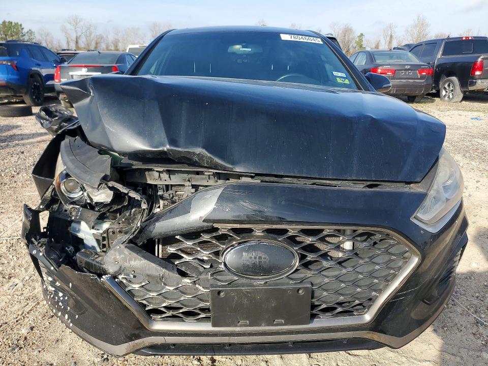 Photo 5 from auction – 2018 HYUNDAI SONATA with VIN 5NPE34AF7JH699218