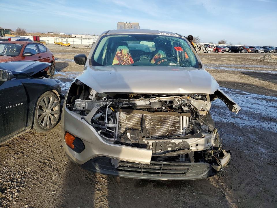 Photo 5 from auction – 2017 FORD ESCAPE with VIN 1FMCU0F74HUE29891