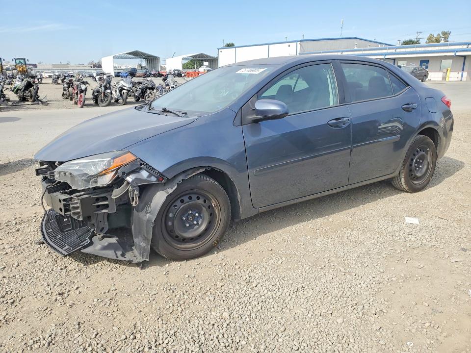 TOYOTA COROLLA 2018 con VIN 2T1BURHE6JC047154 - Foto de la subasta