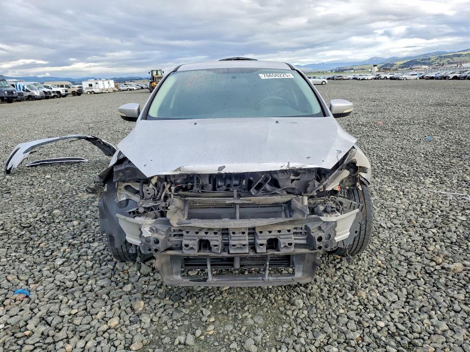 Photo 5 from auction – 2016 FORD FOCUS with VIN 1FADP3F28GL315456