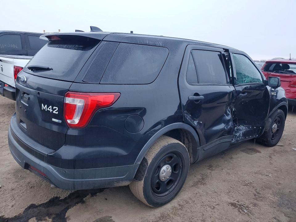 Photo 3 from auction – 2019 FORD EXPLORER P with VIN 1FM5K8AR4KGA29339
