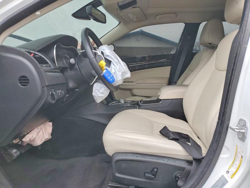 Photo 7 from auction – 2015 CHRYSLER 300 with VIN 2C3CCAAGXFH893938