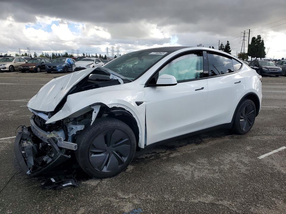 TESLA MODEL Y 2026 with VIN 7SAYGDEDXTF452984 - Photo from auction