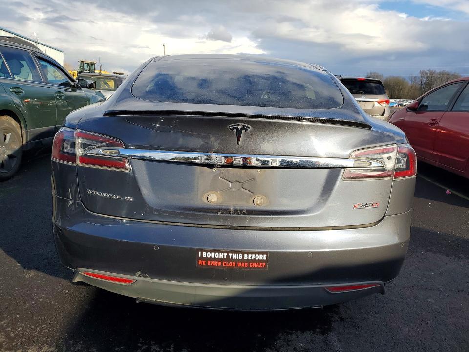 Photo 6 from auction – 2015 TESLA MODEL S P8 with VIN 5YJSA1H42FF090457