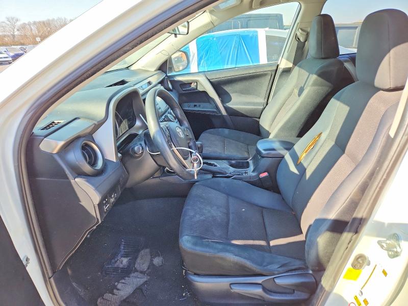Photo 7 from auction – 2014 TOYOTA RAV4 with VIN JTMZFREV9EJ010431