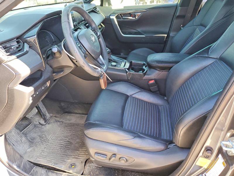 Photo 7 from auction – 2020 TOYOTA RAV4 XSE with VIN JTMEWRFV7LD530698