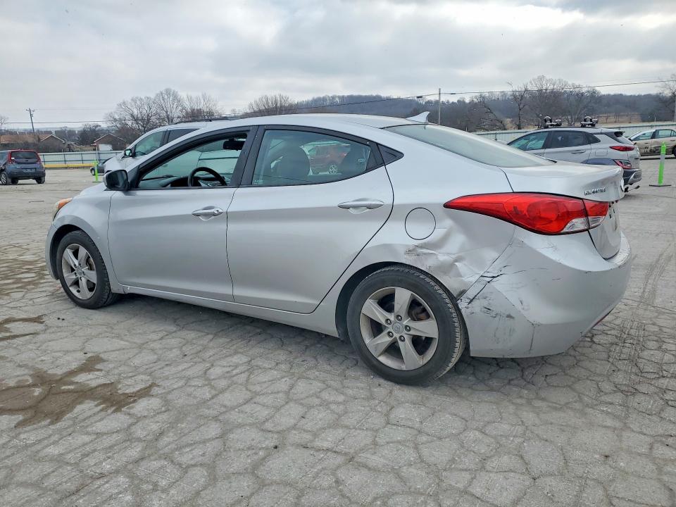 Photo 2 from auction – 2012 HYUNDAI ELANTRA with VIN KMHDH4AE1CU378249