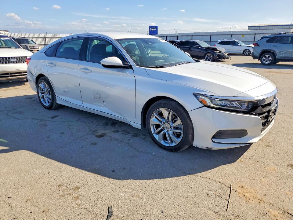Photo 4 from auction – 2018 HONDA ACCORD LX with VIN 1HGCV1F17JA070788