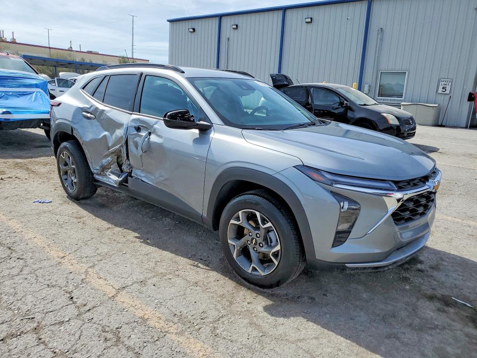 Photo 4 from auction – 2025 CHEVROLET TRAX with VIN KL77LHEP5SC342553