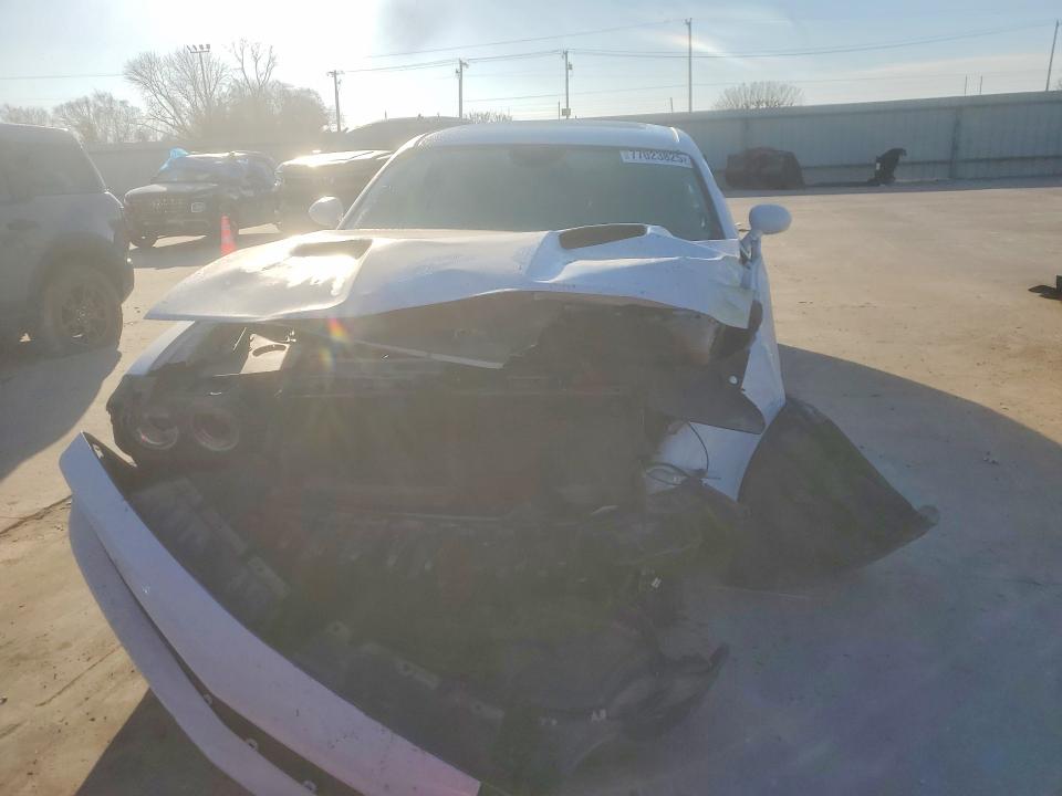 Photo 5 from auction – 2015 DODGE CHALLENGER with VIN 2C3CDZBG6FH700873