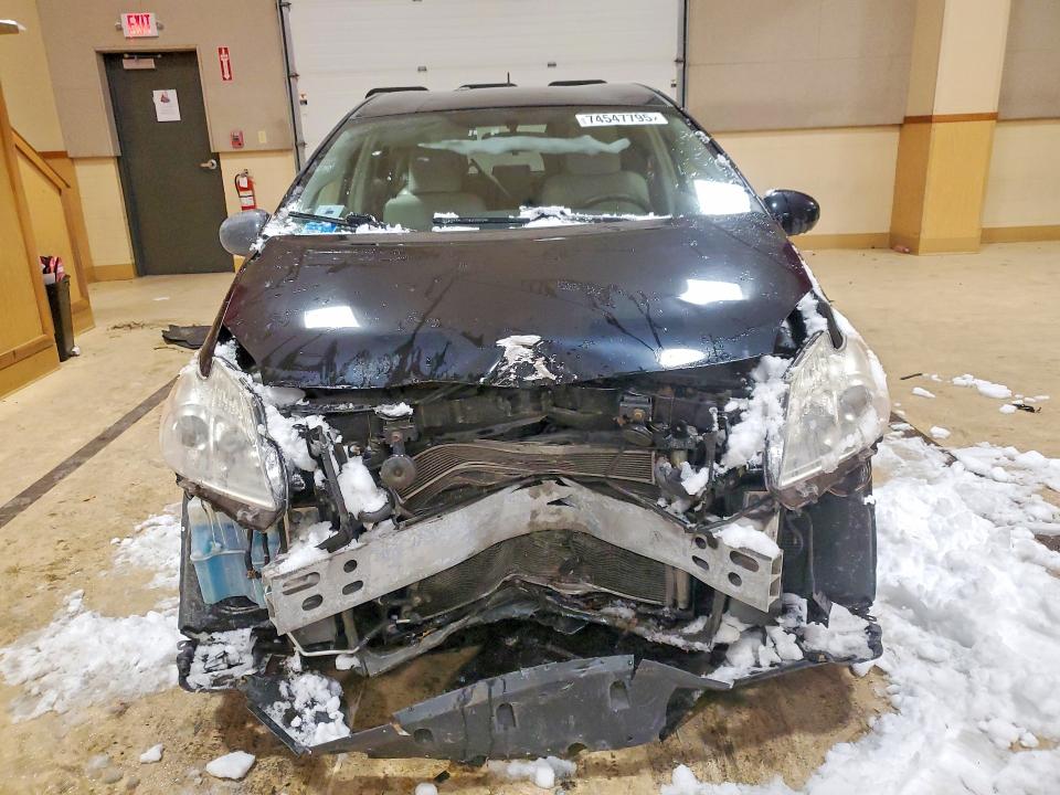 Photo 5 from auction – 2013 TOYOTA PRIUS with VIN JTDKN3DU9D5624767