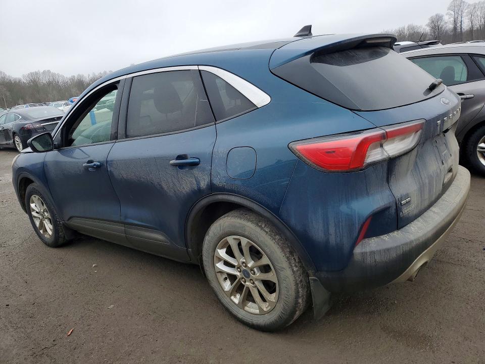 Photo 2 from auction – 2020 FORD ESCAPE with VIN 1FMCU9G60LUC39640