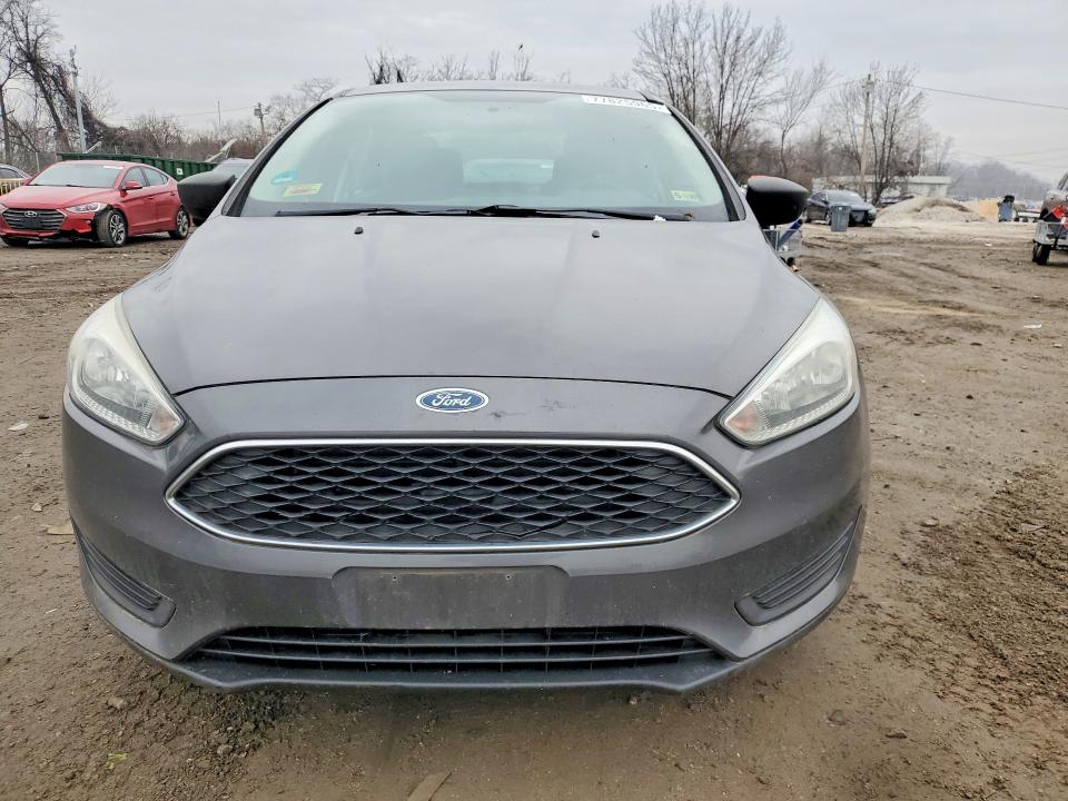 Photo 5 from auction – 2015 FORD FOCUS S with VIN 1FADP3E20FL332770