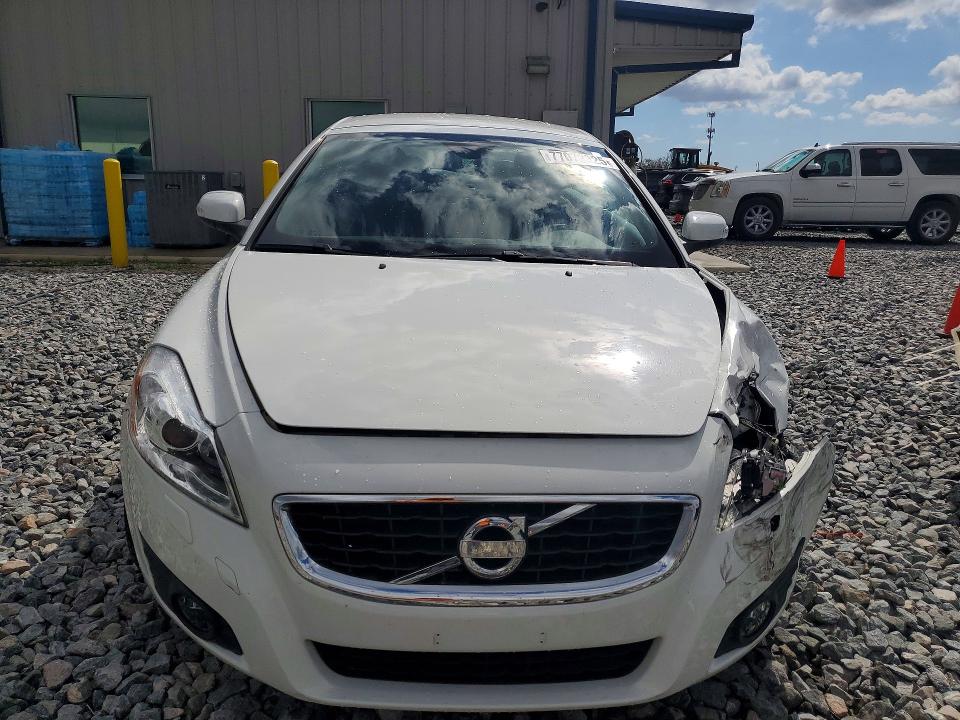 Photo 5 from auction – 2011 VOLVO C70 T5 with VIN YV1672MC2BJ109556