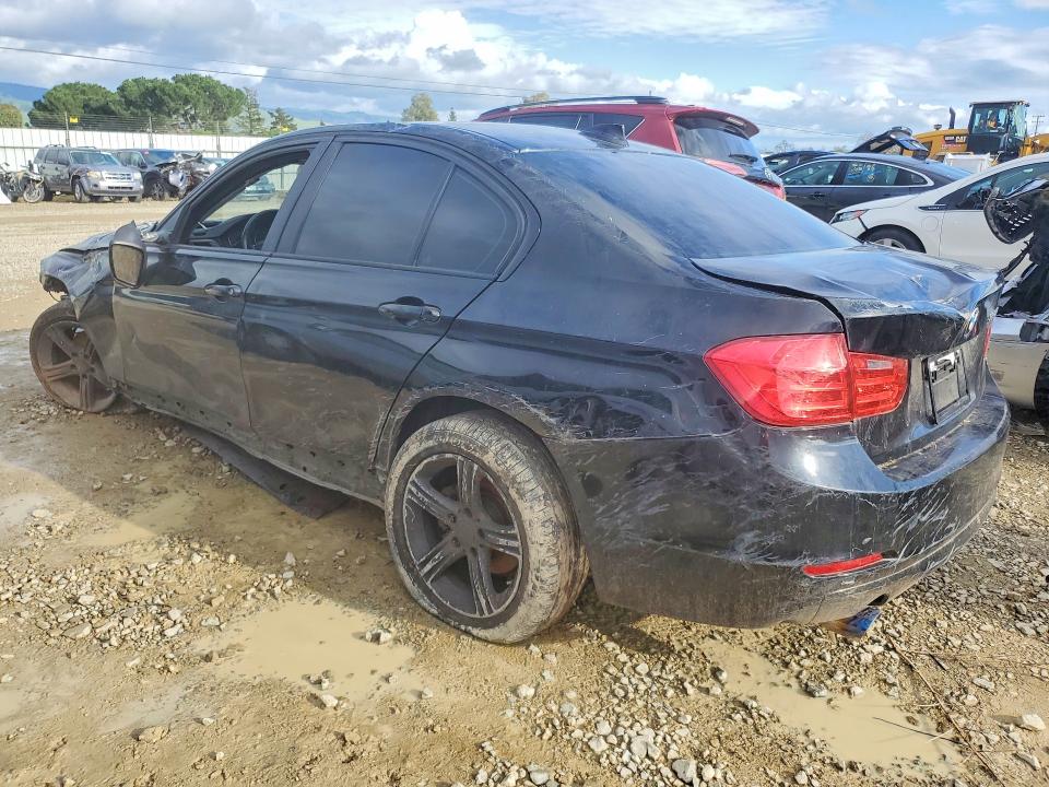 Photo 2 from auction – 2014 BMW 328 with VIN WBA3D3C58EK153681