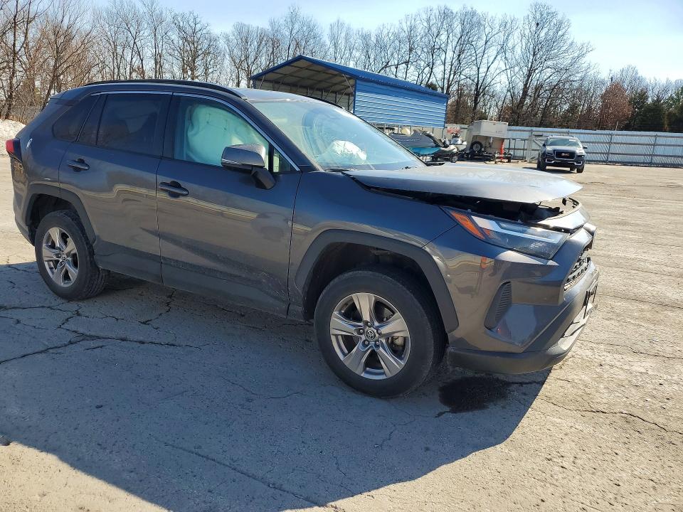 Photo 4 from auction – 2023 TOYOTA RAV4 with VIN 2T3W1RFV2PW261361