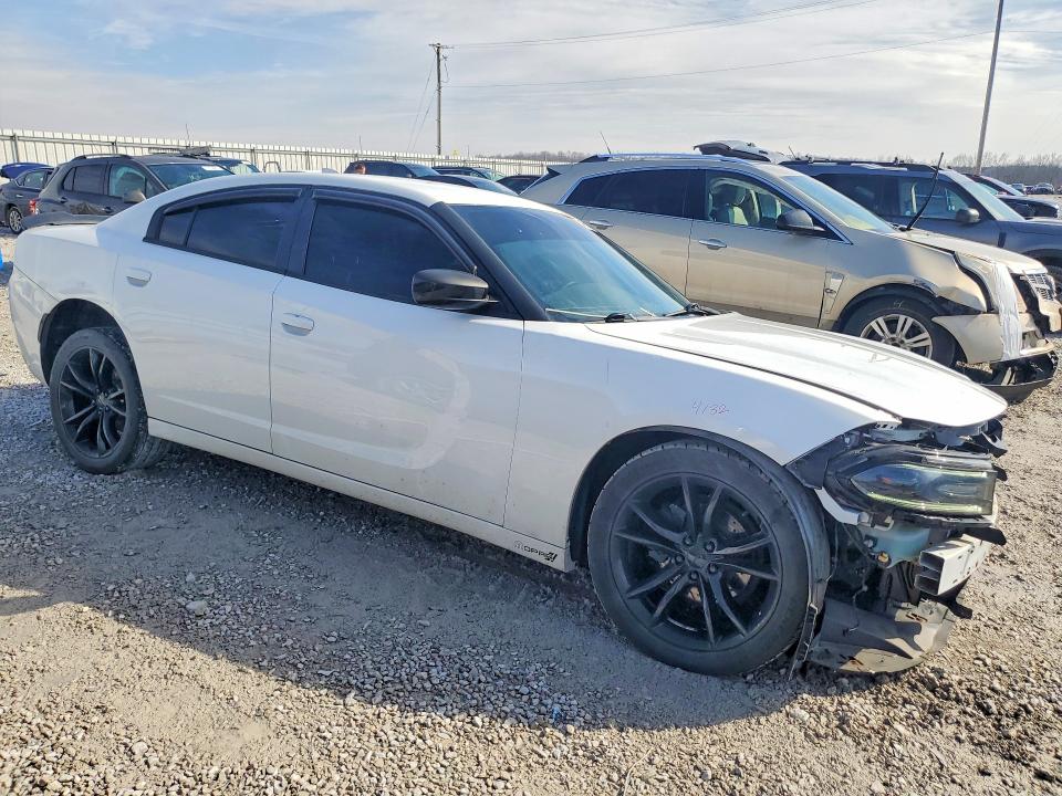 Photo 4 from auction – 2016 DODGE CHARGER SX with VIN 2C3CDXHG1GH317825