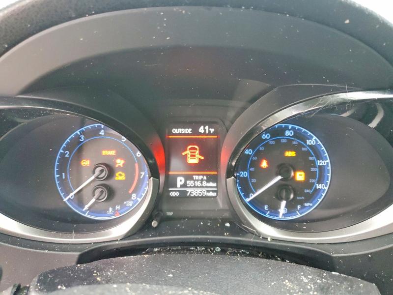 Photo 9 from auction – 2014 TOYOTA COROLLA with VIN 2T1BURHE4EC001439