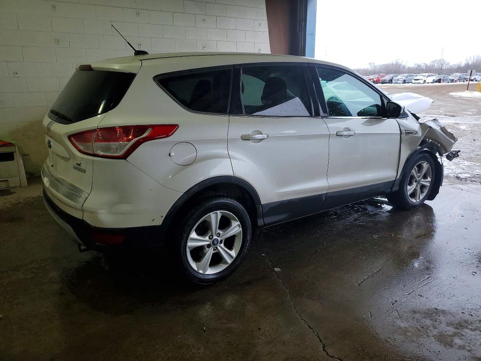 Photo 3 from auction – 2013 FORD ESCAPE with VIN 1FMCU0G96DUC22476