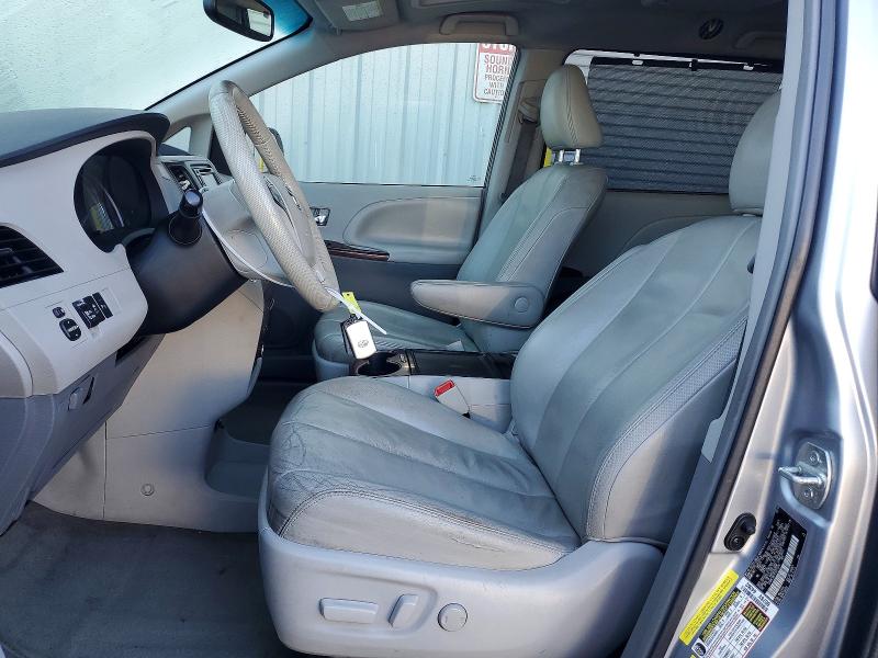 Photo 7 from auction – 2012 TOYOTA SIENNA with VIN 5TDYK3DC7CS273019